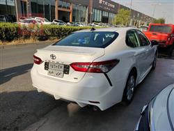 تۆیۆتا کامری